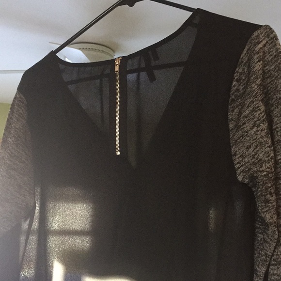 Sheer black long sleeve Maurices shirt - Picture 4 of 4